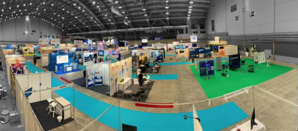 b86451b6-9779-49ec-84f8-b1da3e058a86_bw